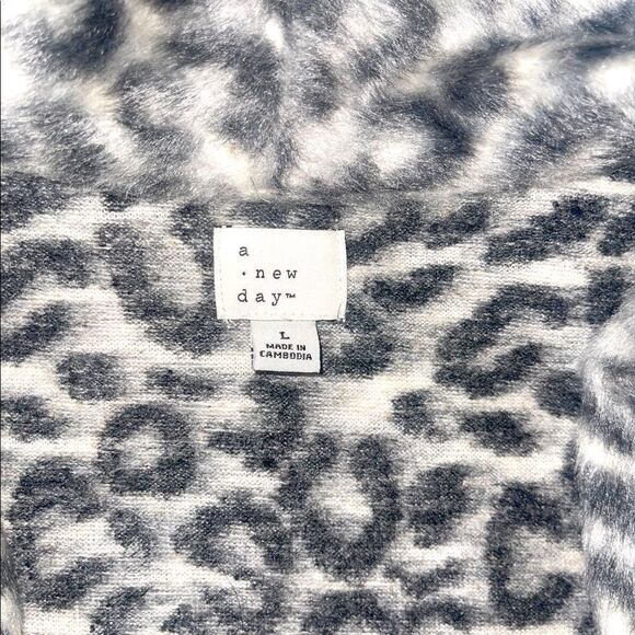 A New Day Gray & Black Leopard Print Open Front Jacket Size Large - Picture 14 of 15